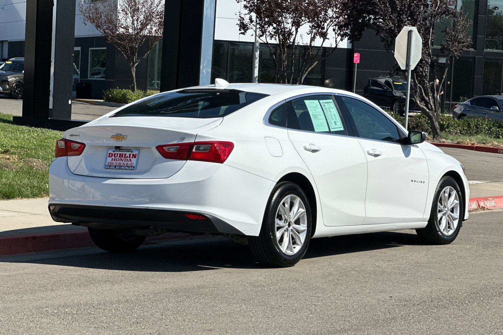 Used 2023 Chevrolet Malibu LT FWD image 4