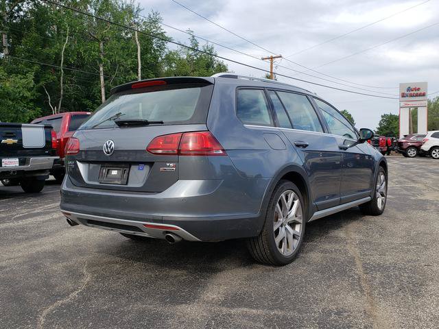 Used 2017 Volkswagen Golf Alltrack AWD/4WD image 7