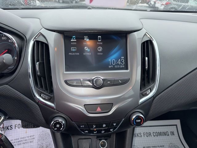 Used 2016 Chevrolet Cruze LT image 17