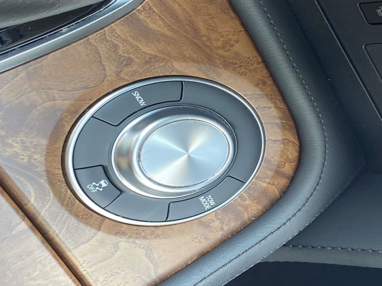 Used 2024 Nissan Armada SL w/ Cargo Package image 25