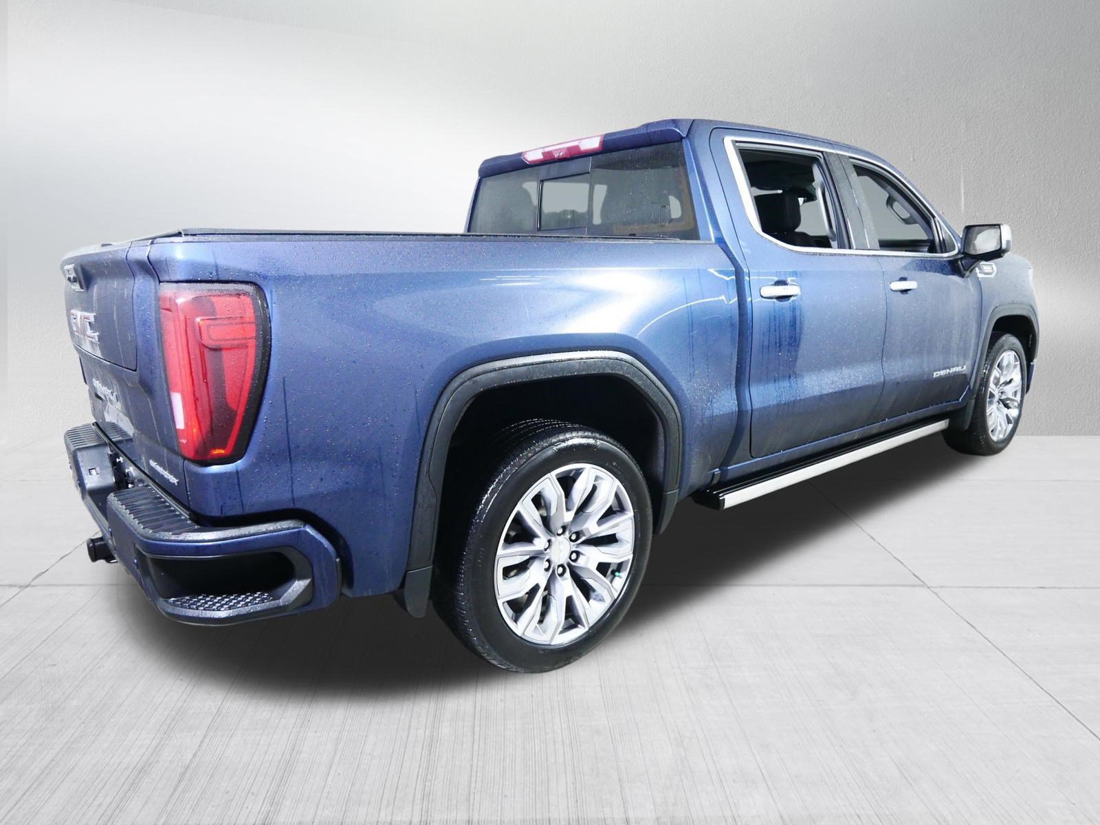 Certified 2022 GMC Sierra 1500 Denali w/ Denali Reserve Package AWD/4WD image 7