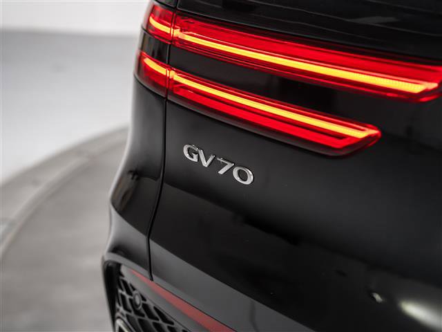 Used 2023 Genesis GV70 2.5T w/ Select Package image 15