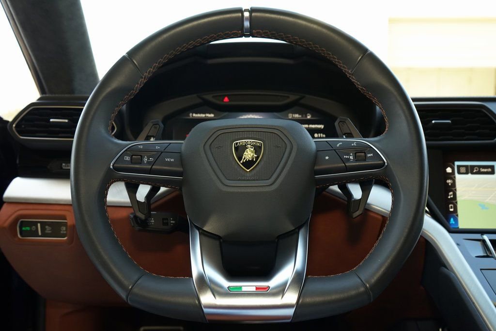Used 2019 Lamborghini Urus image 13