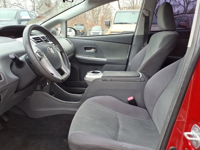 Used 2013 Toyota Prius V Two image 13