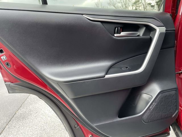 Used 2019 Toyota RAV4 Limited image 16