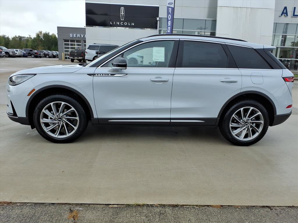 New 2026 Lincoln Corsair Premiere image 2