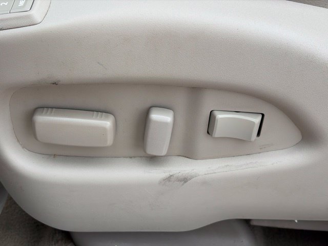 Used 2015 Cadillac SRX Performance w/ Driver Awareness Package FWD image 14