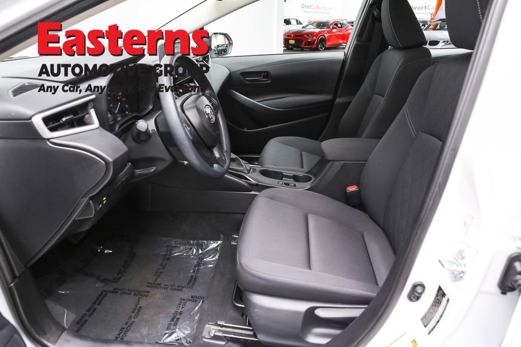 Used 2025 Toyota Corolla LE image 14