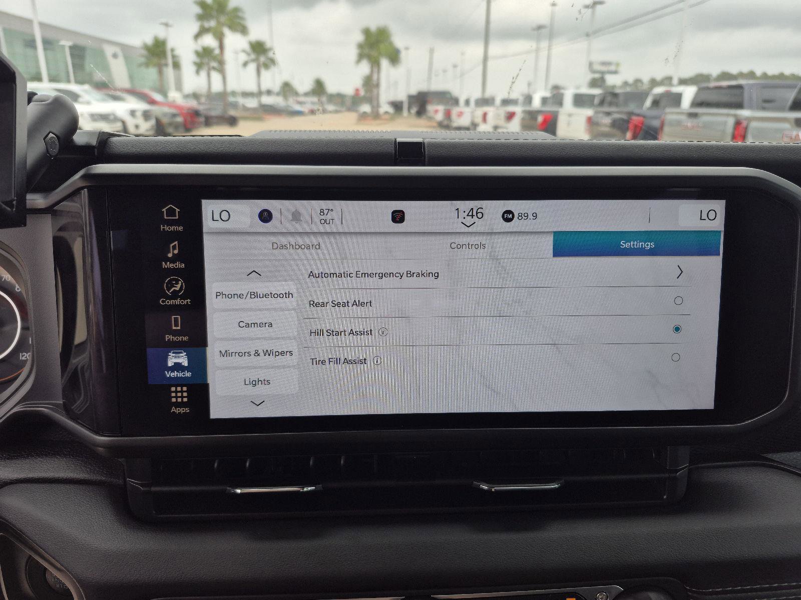 Used 2024 Jeep Gladiator Rubicon AWD/4WD image 5