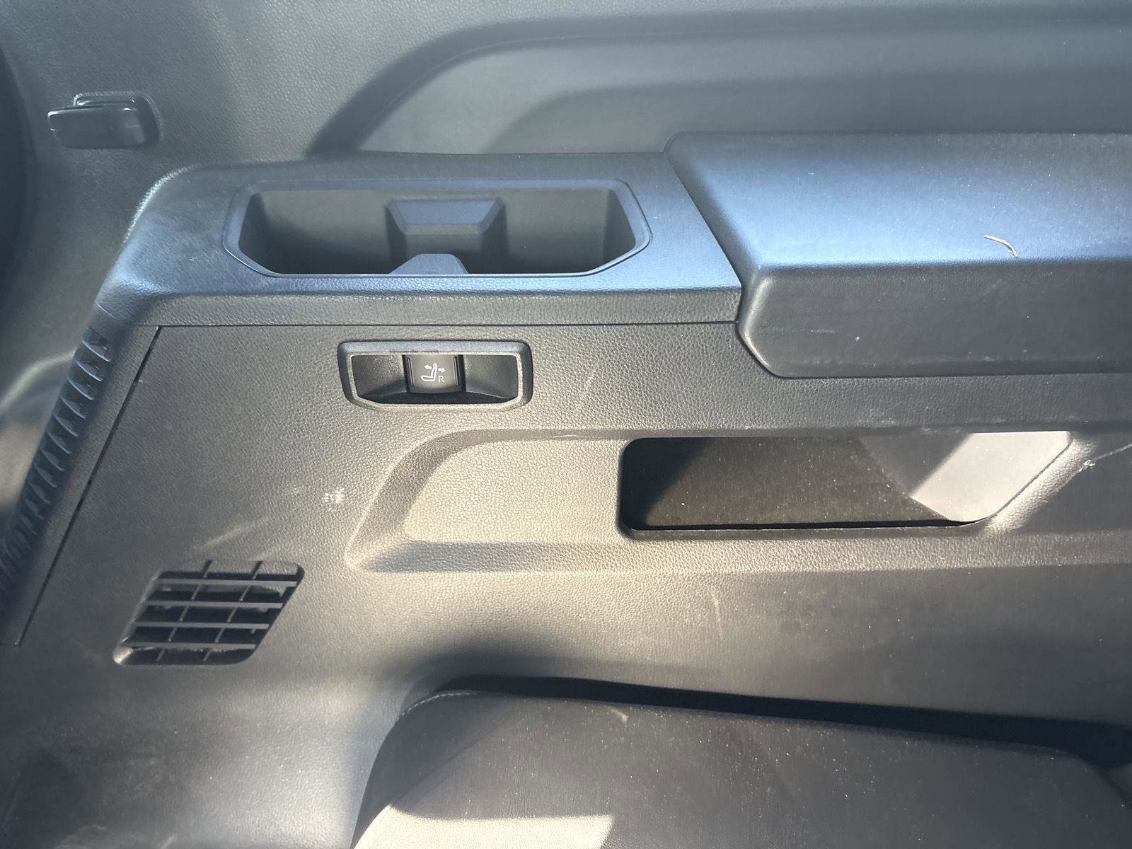 Used 2023 Toyota Sequoia Platinum image 32