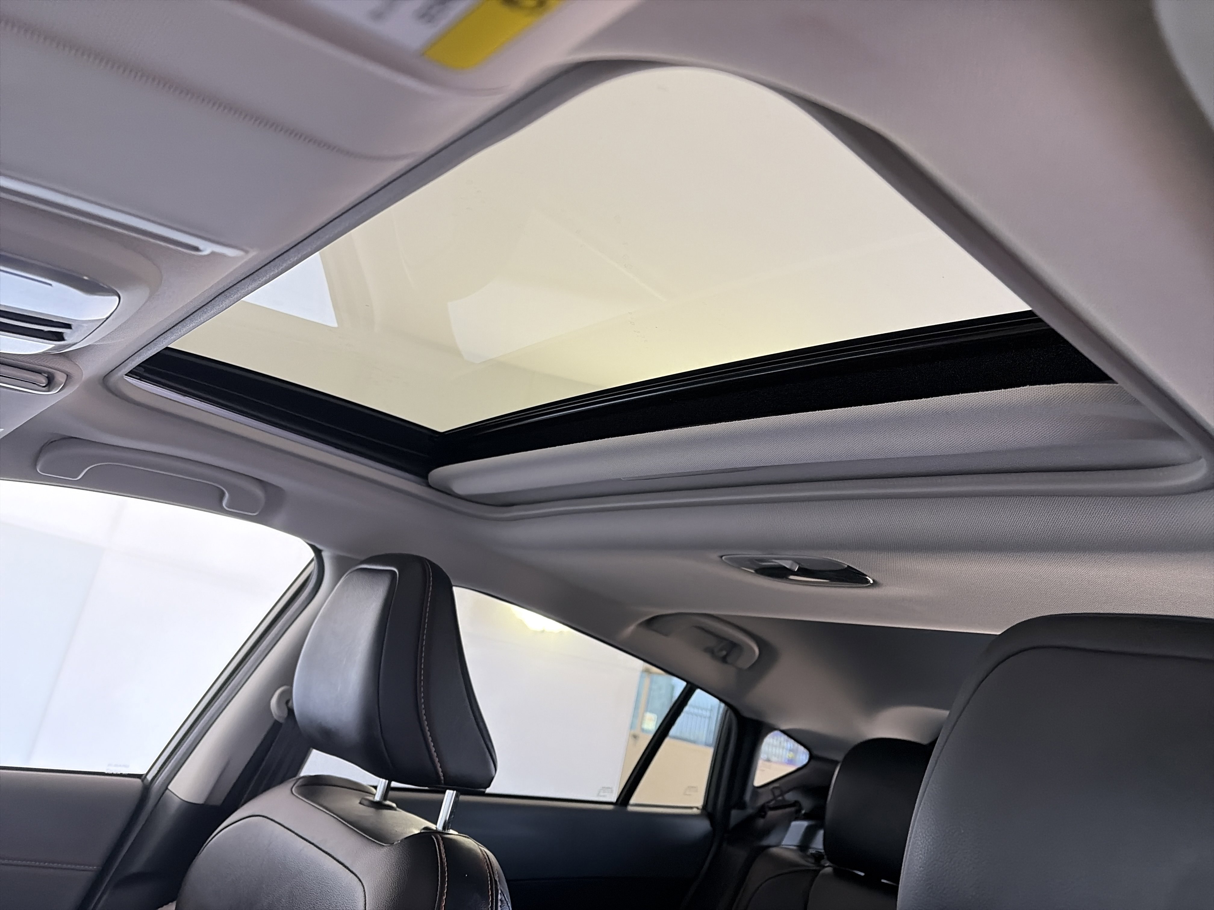 Used 2025 Subaru Crosstrek 2.5i Limited w/ Popular Package #3A image 31