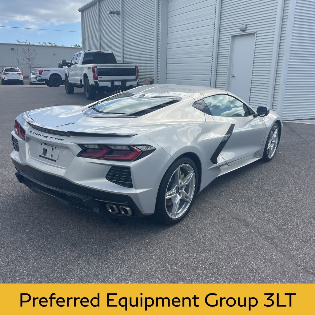 Used 2024 Chevrolet Corvette Stingray Premium Cpe w/ 3LT RWD image 4
