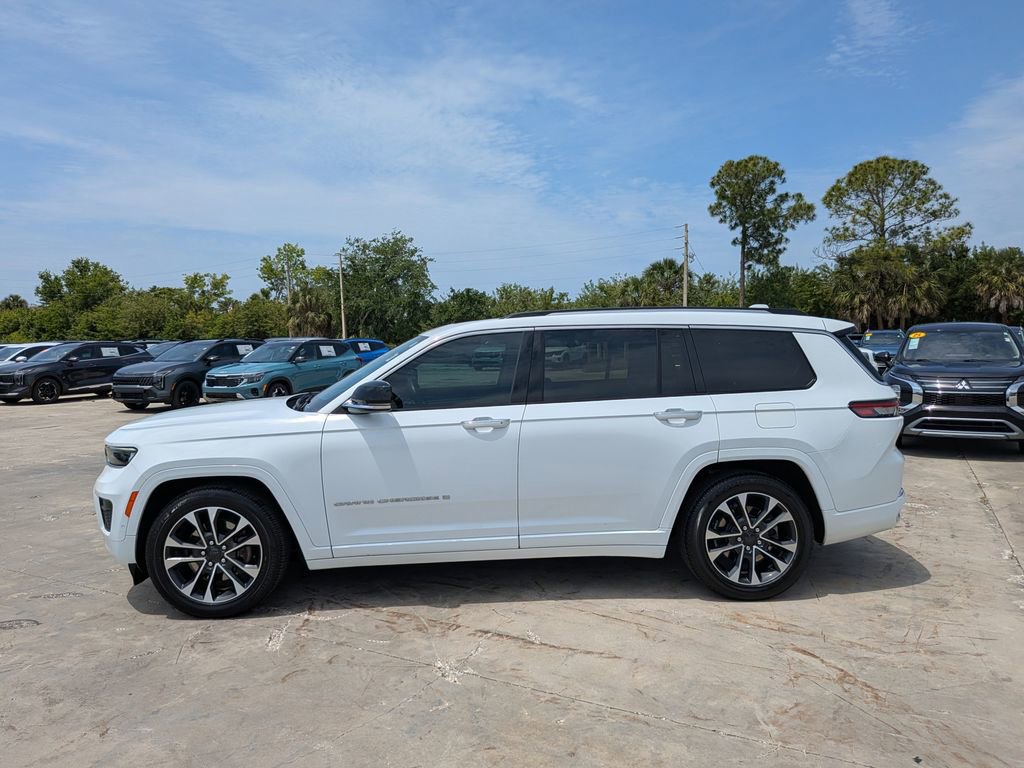 Used 2022 Jeep Grand Cherokee L Overland w/ Luxury Tech Group IV AWD/4WD image 5
