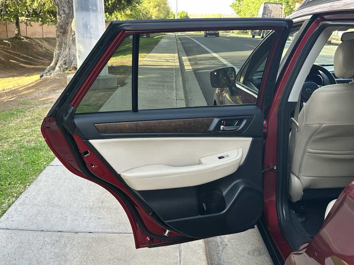 Used 2016 Subaru Outback 2.5i Limited image 43