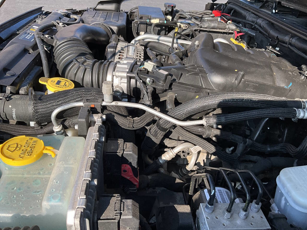 Used 2018 Jeep Wrangler Sport image 35