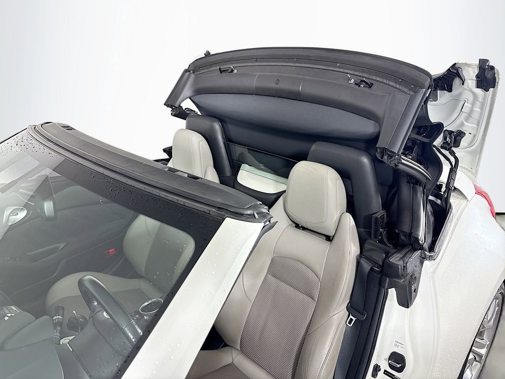 Used 2010 Nissan 370Z Touring w/ Sport Pkg image 24
