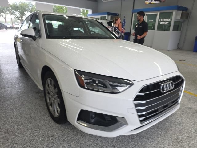 Used 2020 Audi A4 2.0T Premium w/ Convenience Package FWD image 2