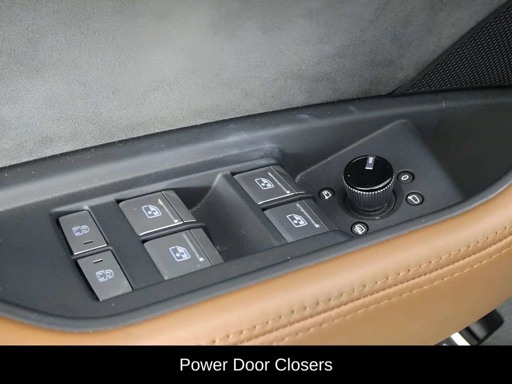 Used 2019 Audi e-tron Prestige w/ Prestige Package AWD/4WD image 9