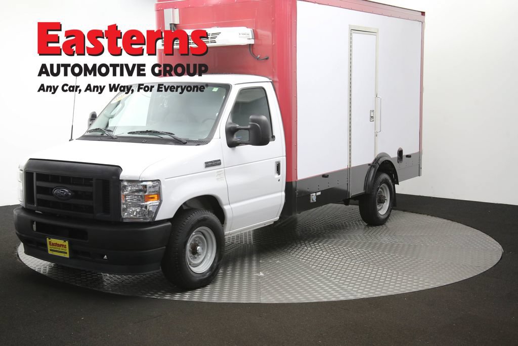 Used 2023 Ford E-350 and Econoline 350 Super Duty w/ Power Windows & Locks Group RWD image 54