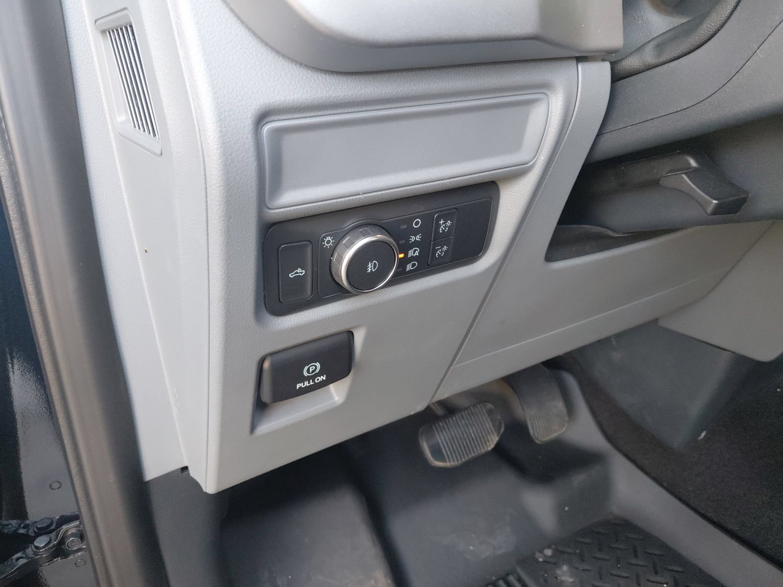 Used 2022 Ford F150 XLT w/ Bed Utility Package AWD/4WD image 21