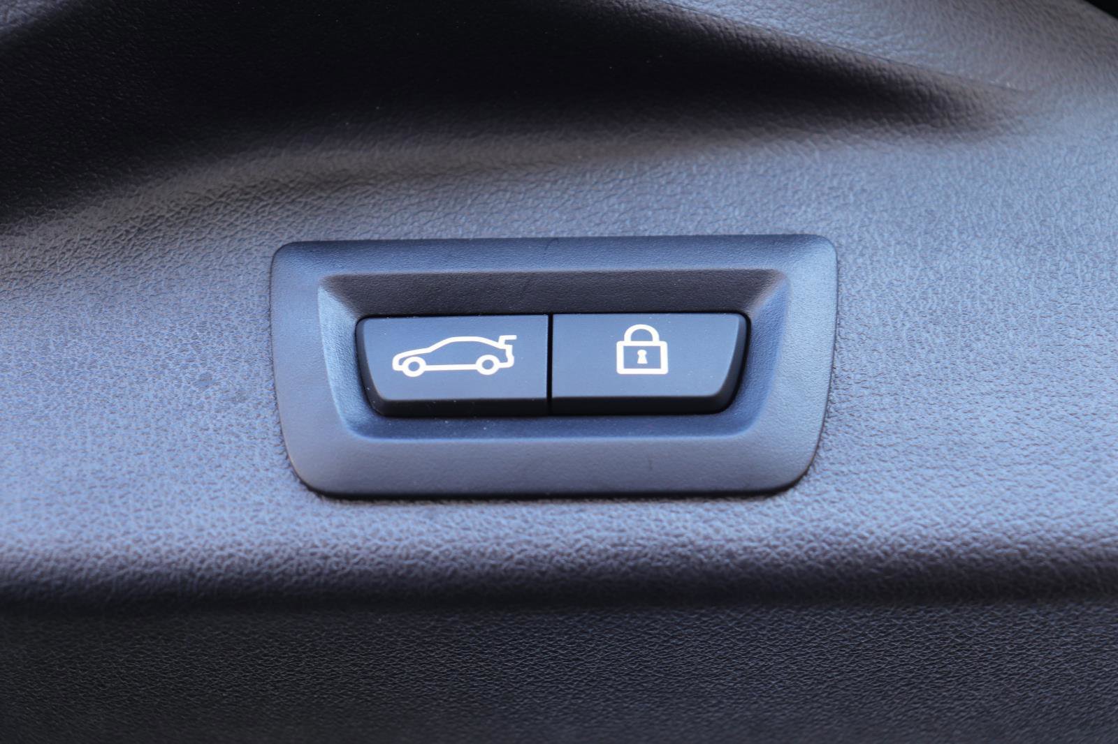 Used 2021 BMW X5 sDrive40i w/ Premium Package image 18