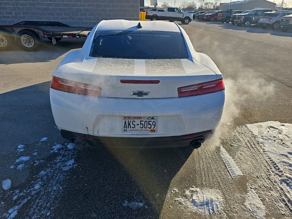 Used 2018 Chevrolet Camaro LT image 4