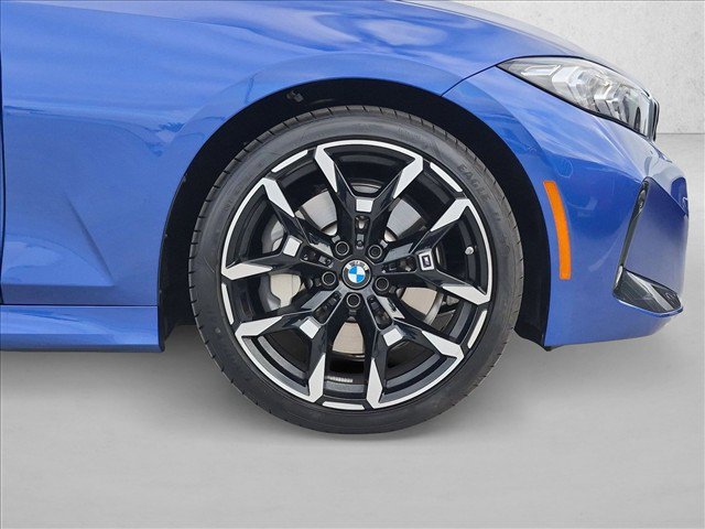Used 2026 BMW 330i xDrive Sedan w/ M Sport Package AWD/4WD image 25