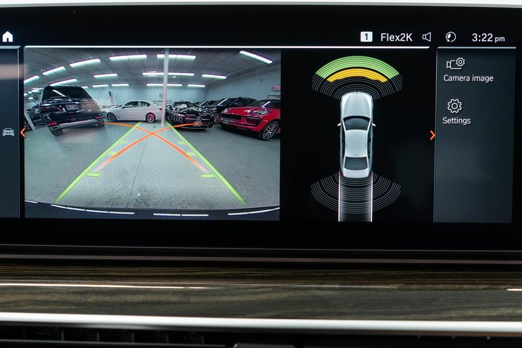 Used 2022 BMW 530i xDrive w/ Premium Package image 24