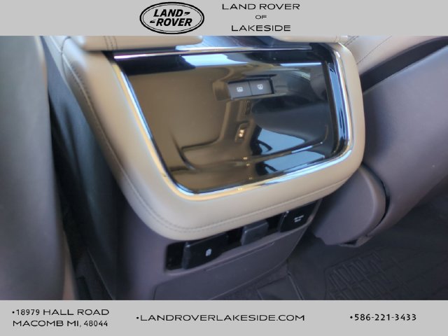 Used 2023 Lincoln Navigator Reserve w/ Equipment Group 201A AWD/4WD image 13