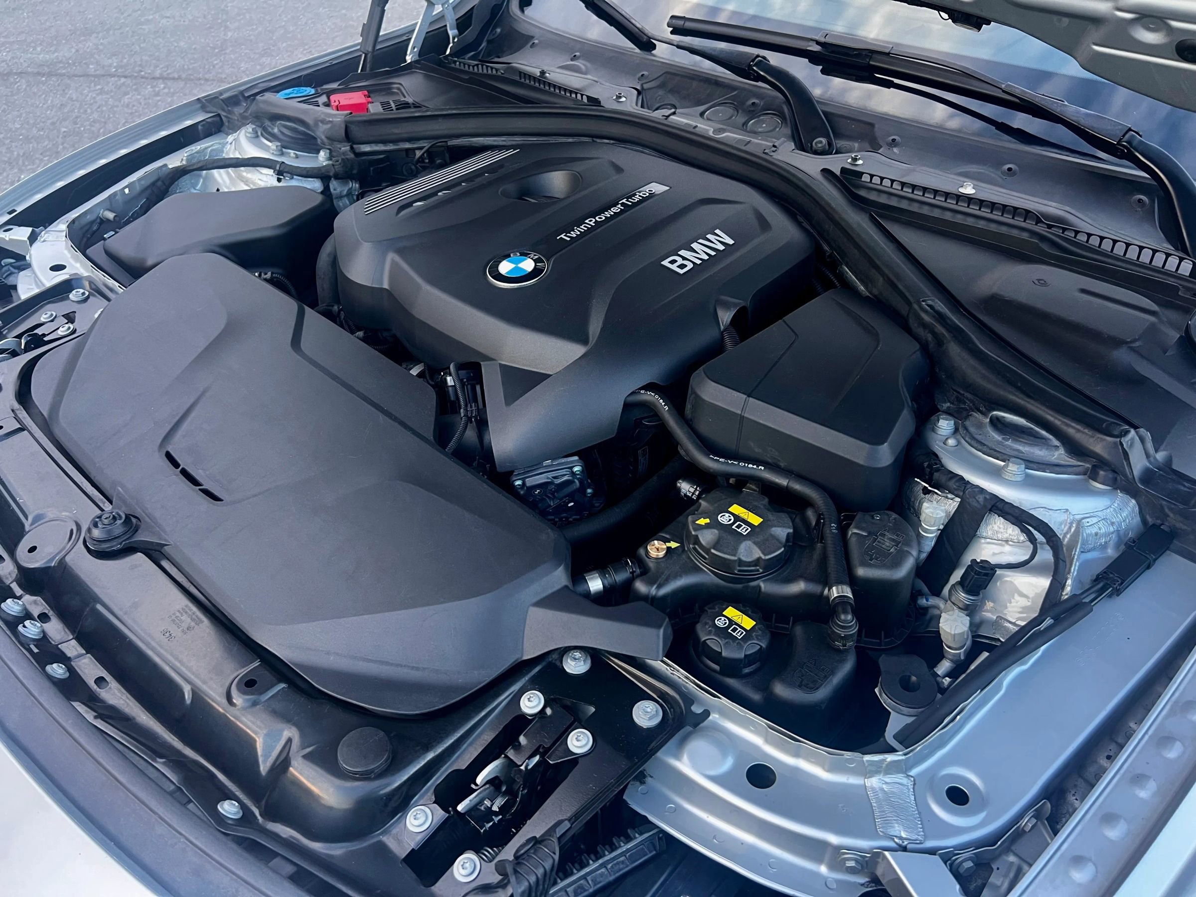 Used 2017 BMW 330i Sedan RWD image 28