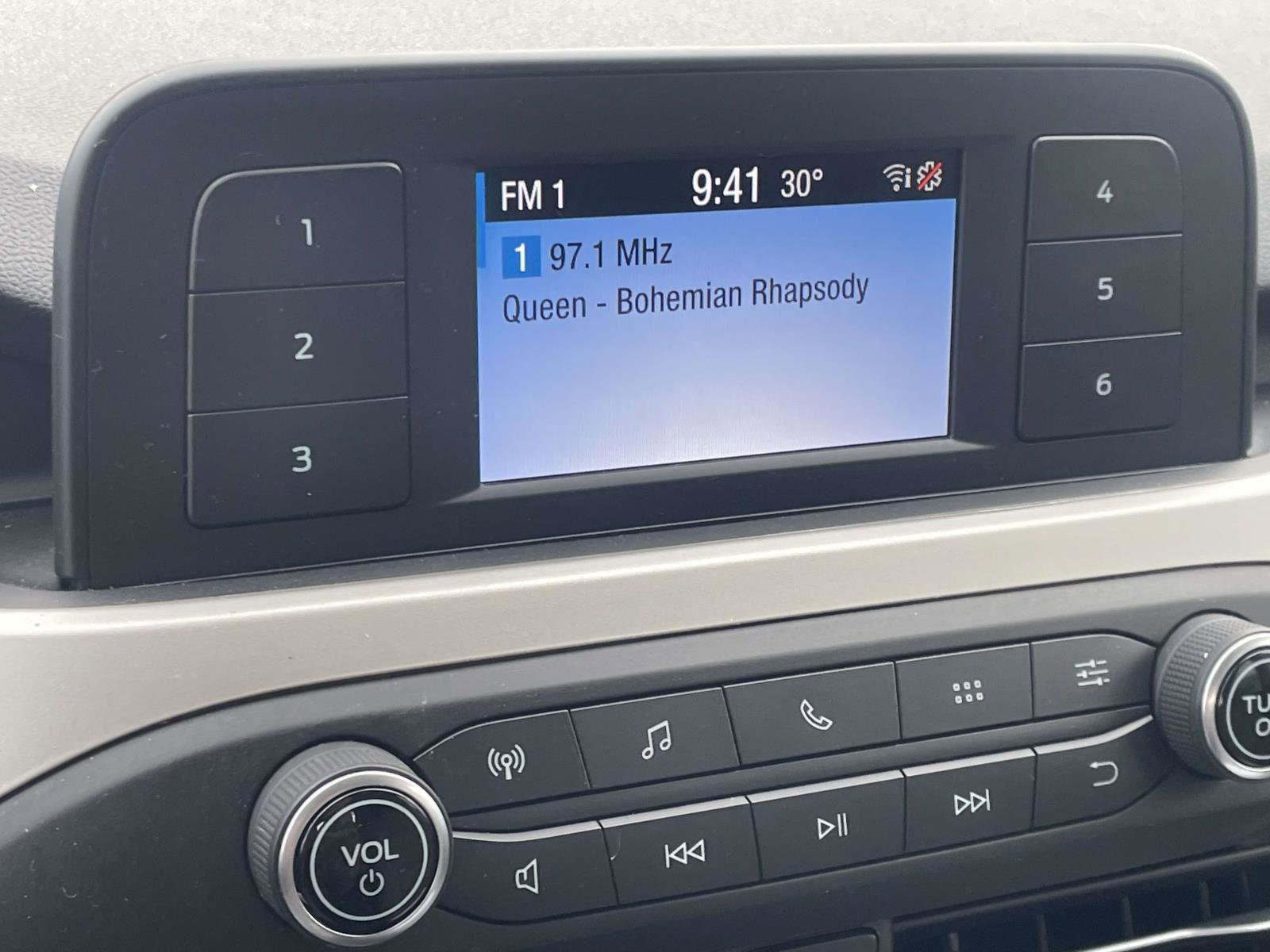 Used 2021 Ford Escape S image 8