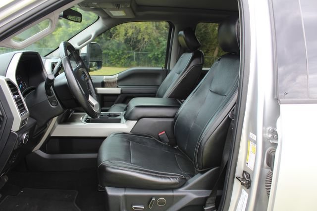 Used 2019 Ford F250 Lariat w/ Lariat Ultimate Package AWD/4WD image 16