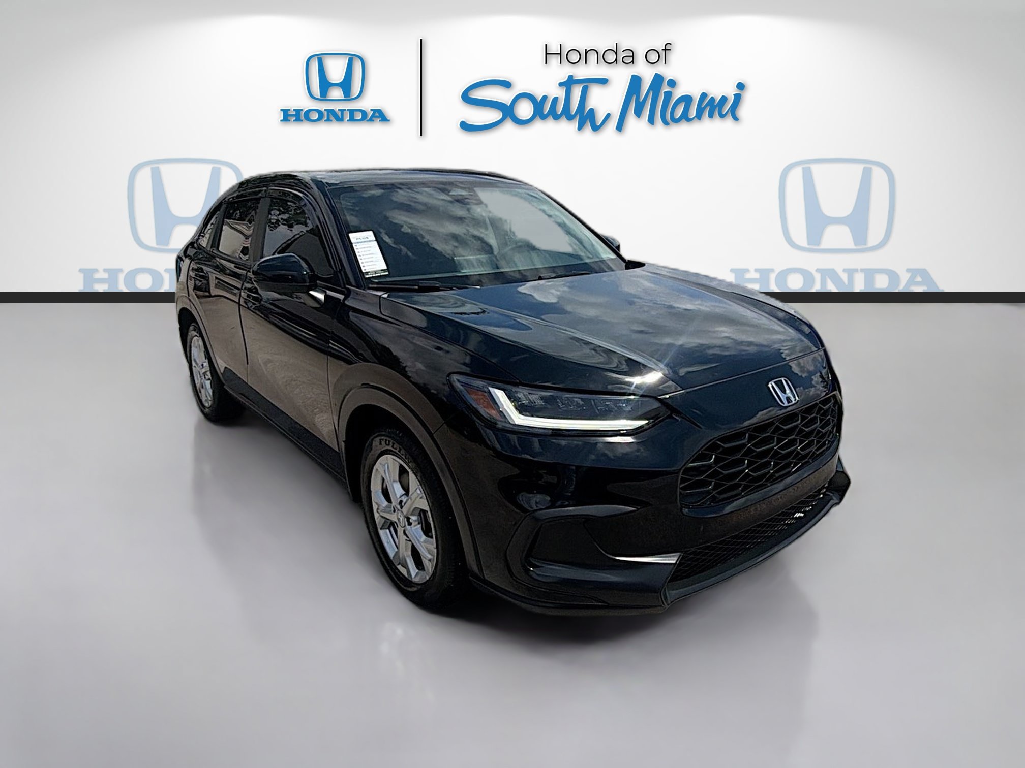 Used 2024 Honda HR-V LX image 1