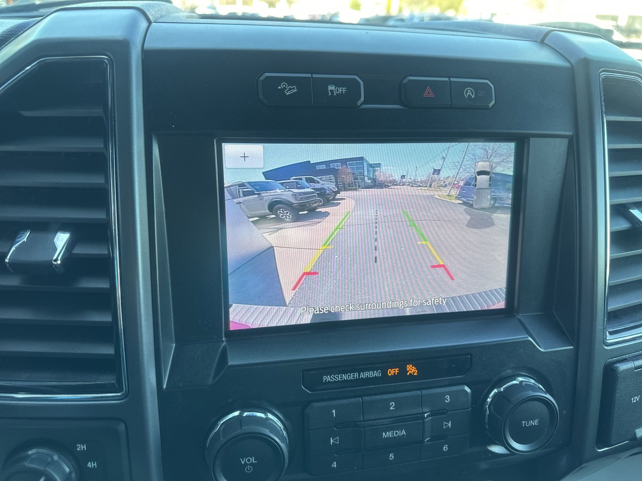 Used 2020 Ford F150 XLT w/ Equipment Group 302A Luxury AWD/4WD image 35