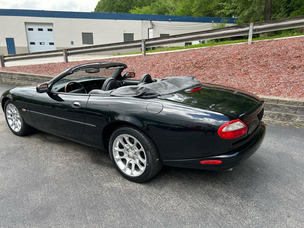Used 2000 Jaguar XK8 Convertible RWD image 6