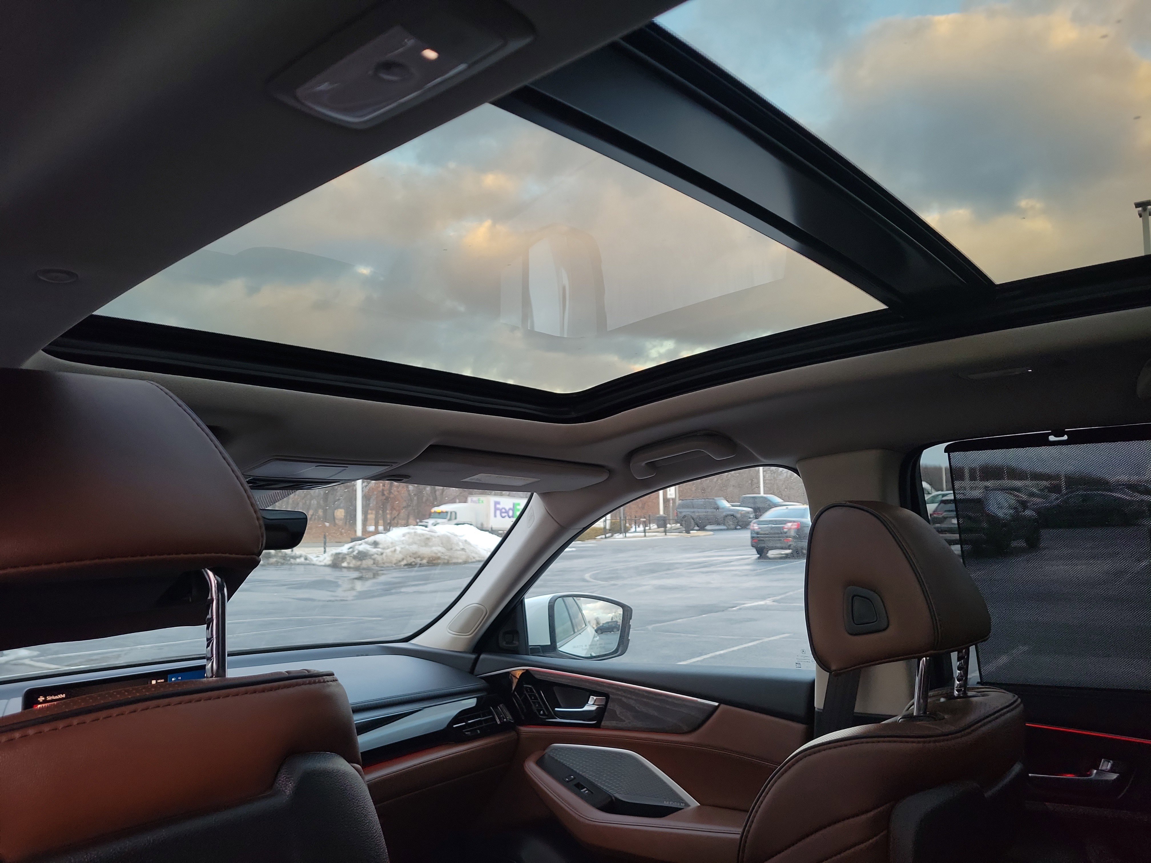 Used 2023 Acura MDX SH-AWD w/ Advance Package image 11