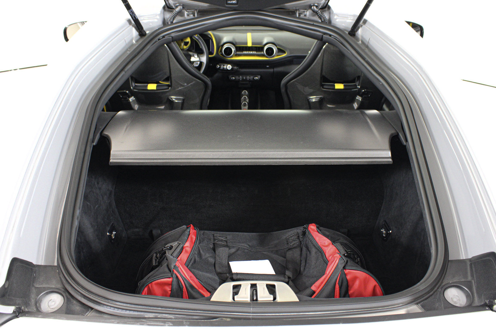 Used 2019 Ferrari 812 Superfast RWD image 49