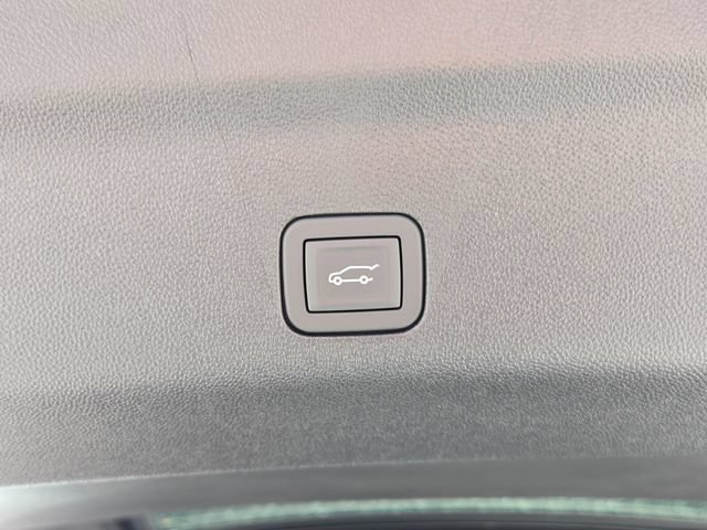 New 2026 GMC Yukon Denali w/ Denali Reserve Package AWD/4WD image 15