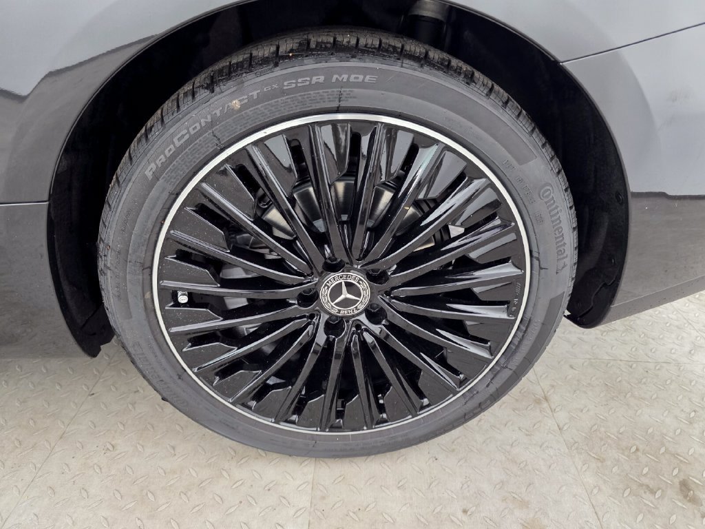 New 2027 Mercedes-Benz CLE 300 4MATIC Coupe image 11