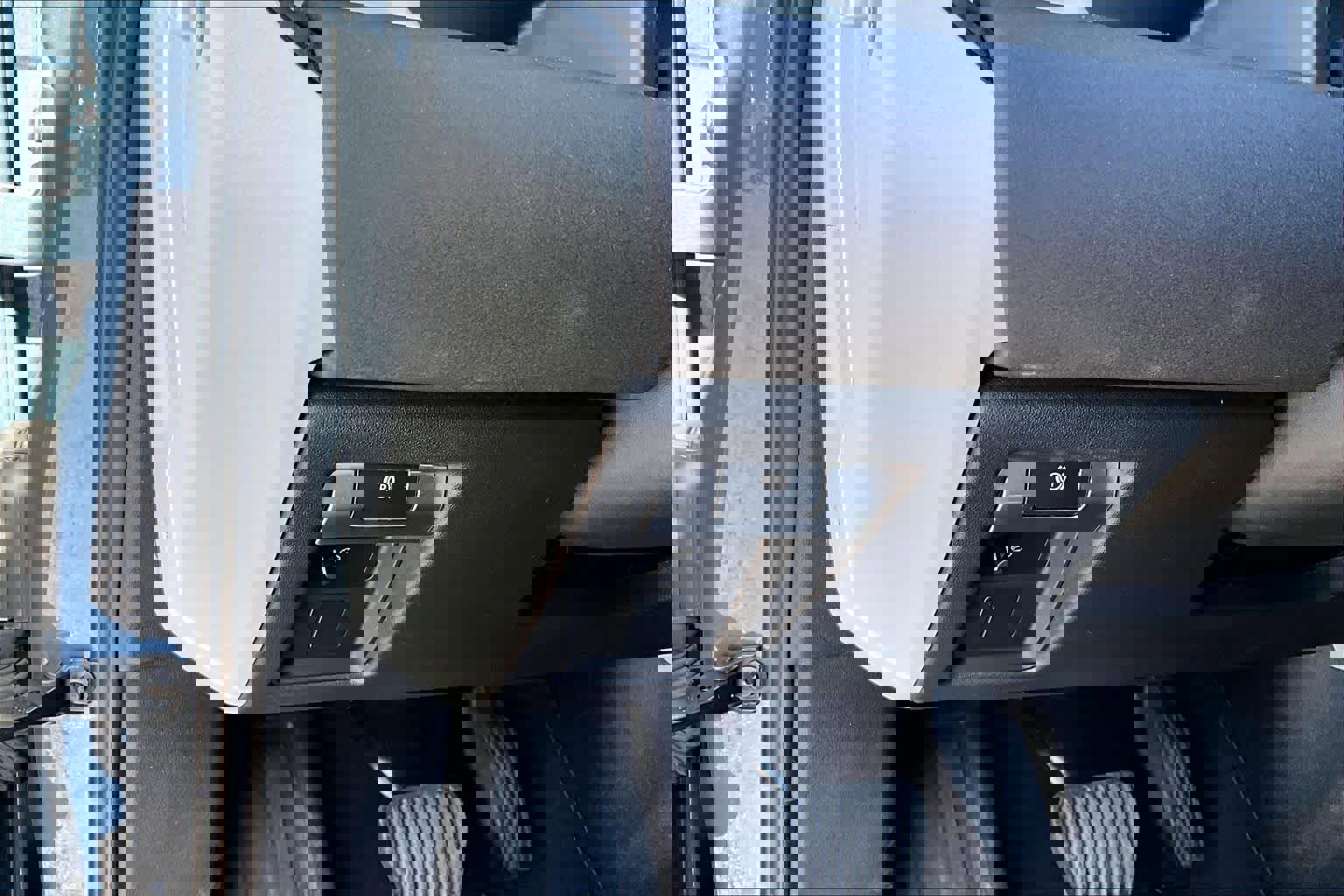 Used 2021 Land Rover Defender 110 S image 32