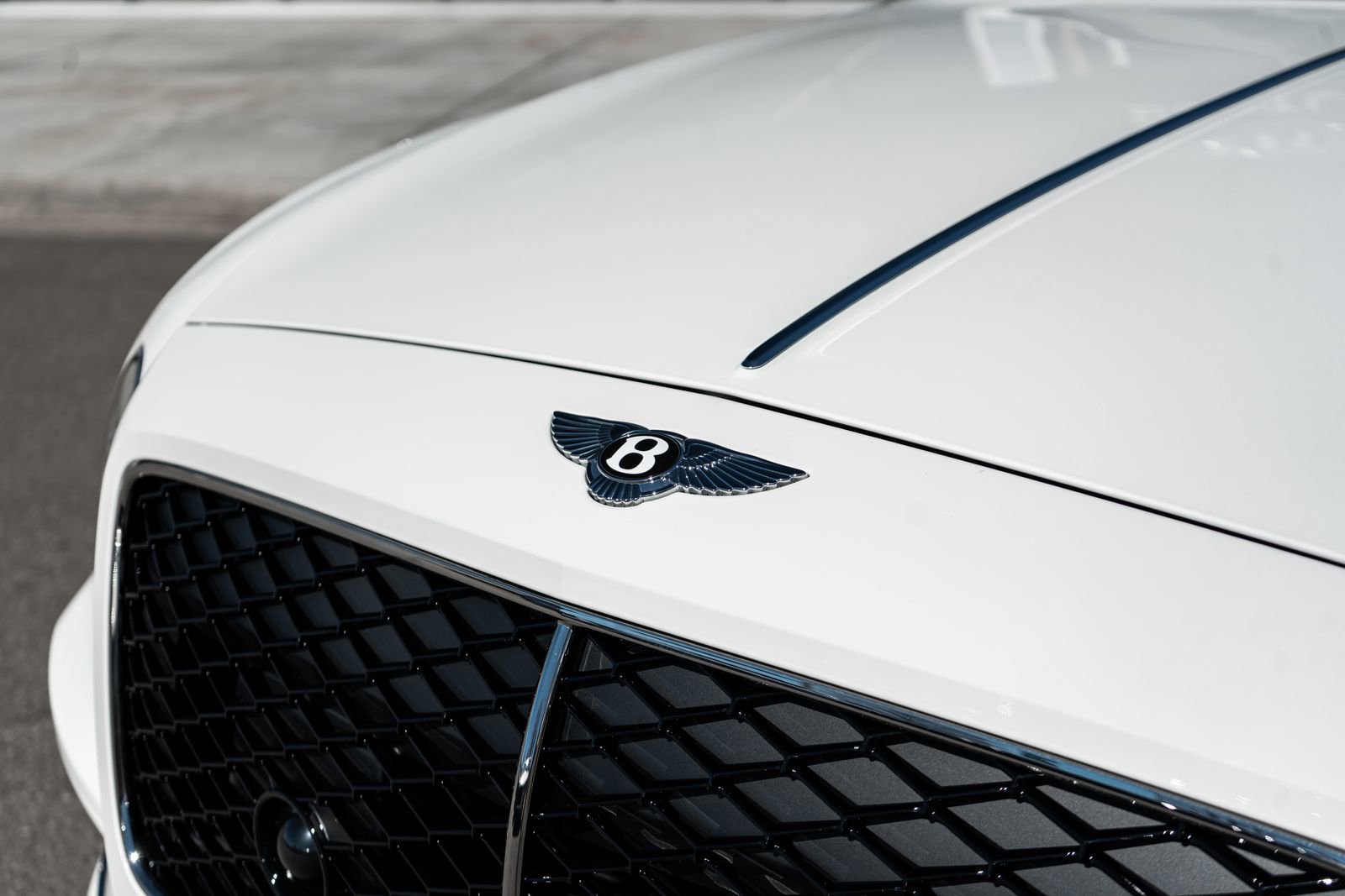 New 2026 Bentley Flying Spur Plug-In Hybrid image 22