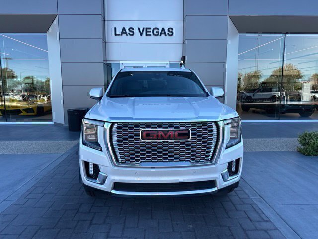 Used 2021 GMC Yukon Denali w/ Denali Ultimate Package AWD/4WD image 2