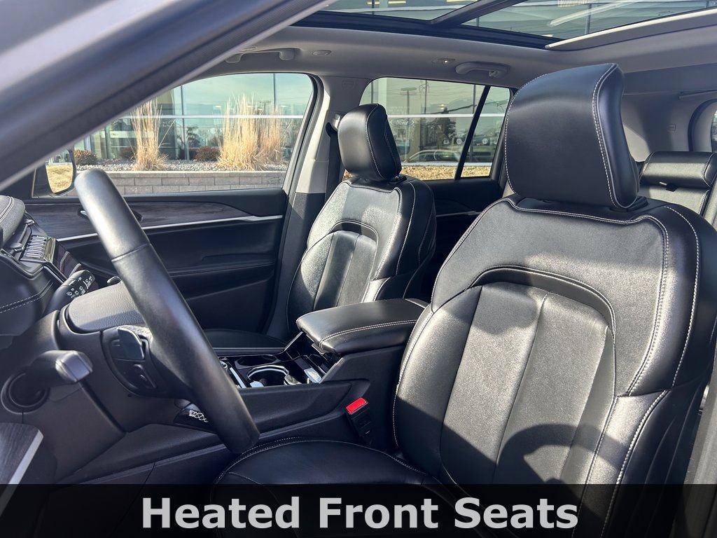 Used 2022 Jeep Grand Cherokee Limited image 9