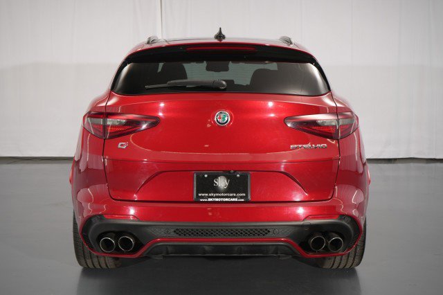 Used 2018 Alfa Romeo Stelvio Quadrifoglio w/ Driver Assist Dynamic Package image 21