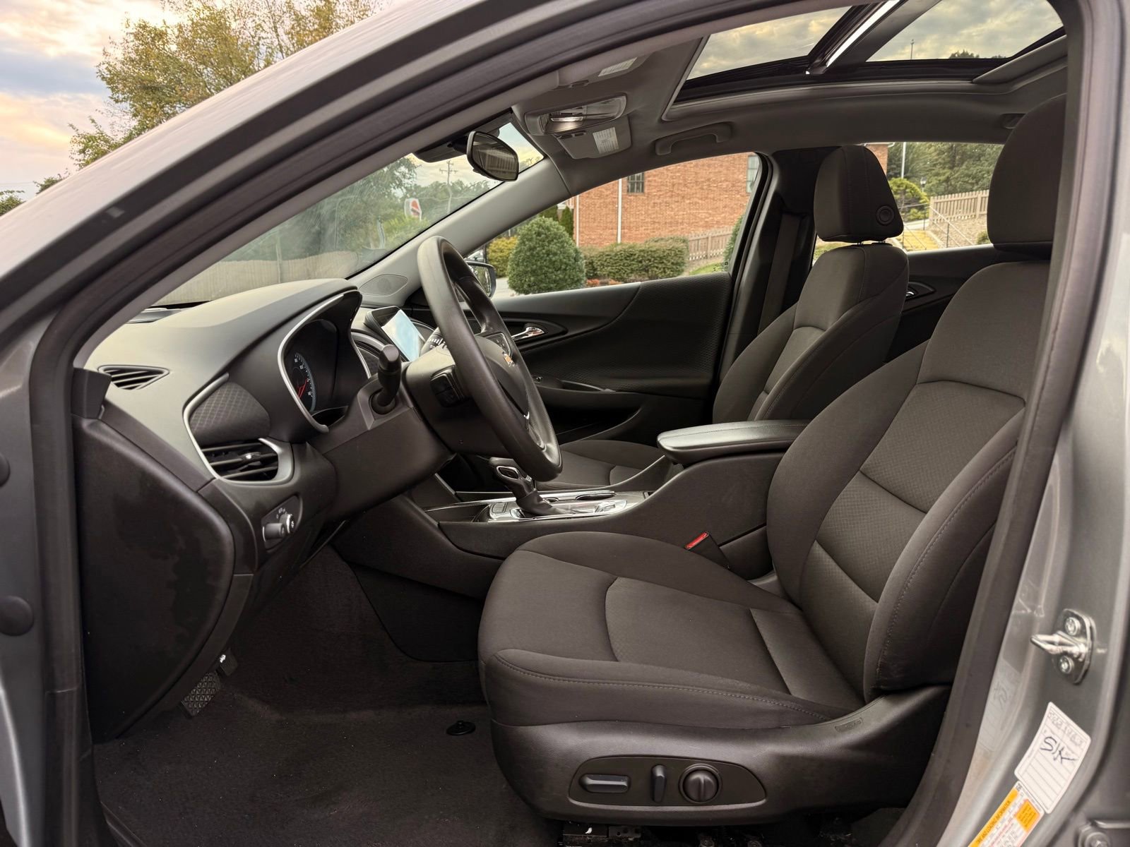 Used 2024 Chevrolet Malibu LT image 13