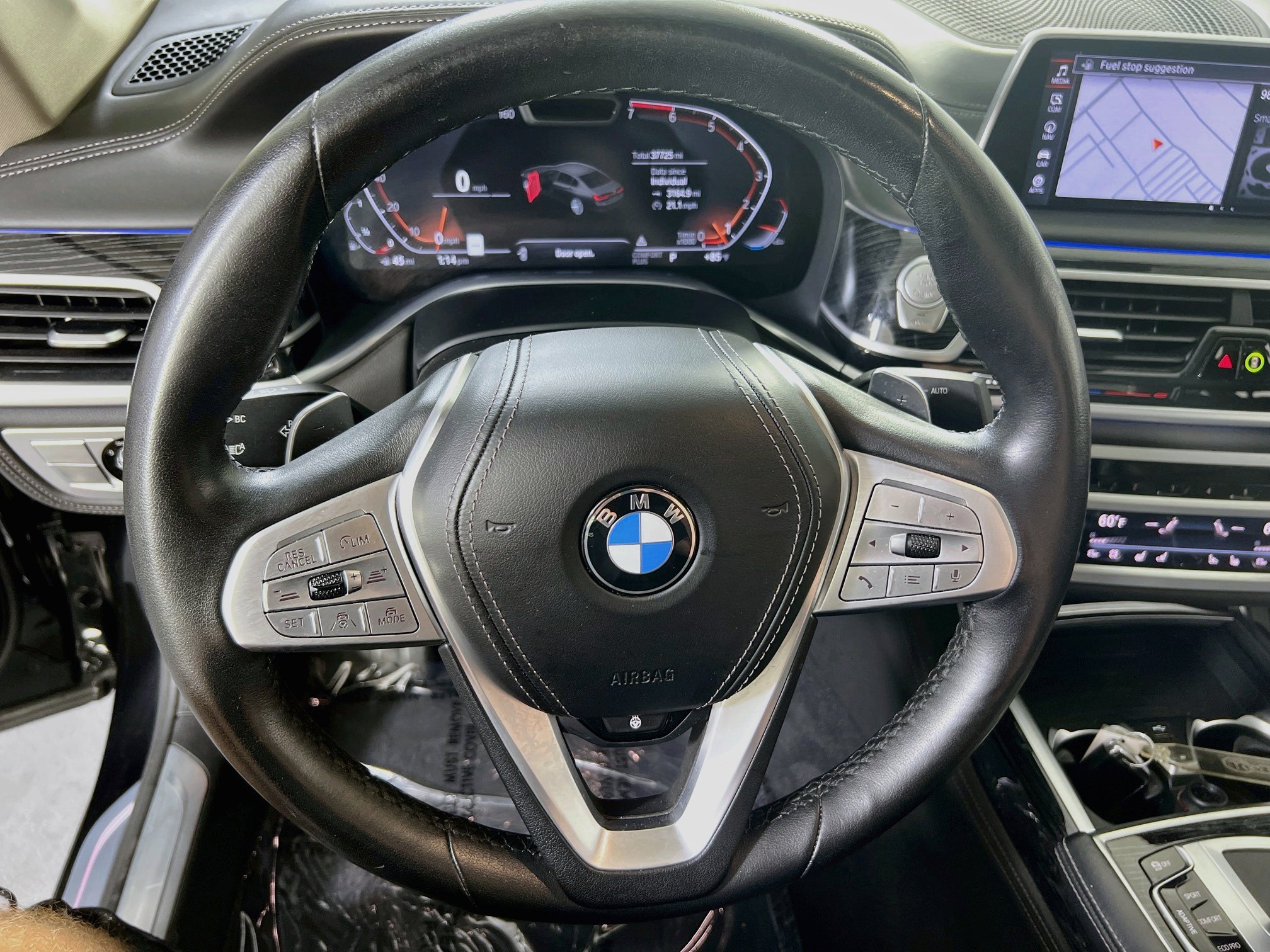 Used 2022 BMW 750i xDrive w/ Executive Package AWD/4WD image 11