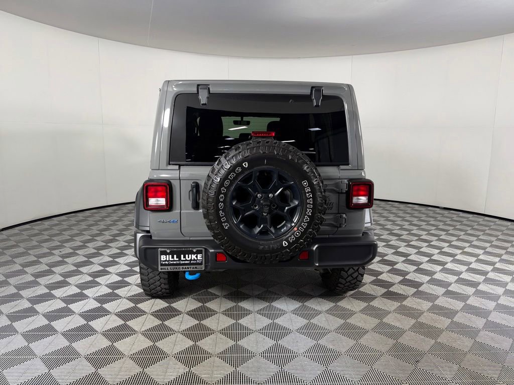 Used 2023 Jeep Wrangler Unlimited w/ Sun & Screen Package AWD/4WD image 9