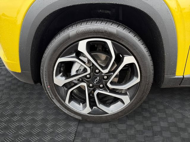 Used 2025 Chevrolet Trax RS w/ Driver Confidence Package image 14