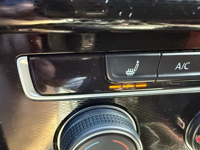 Used 2017 Volkswagen GTI Sport image 25