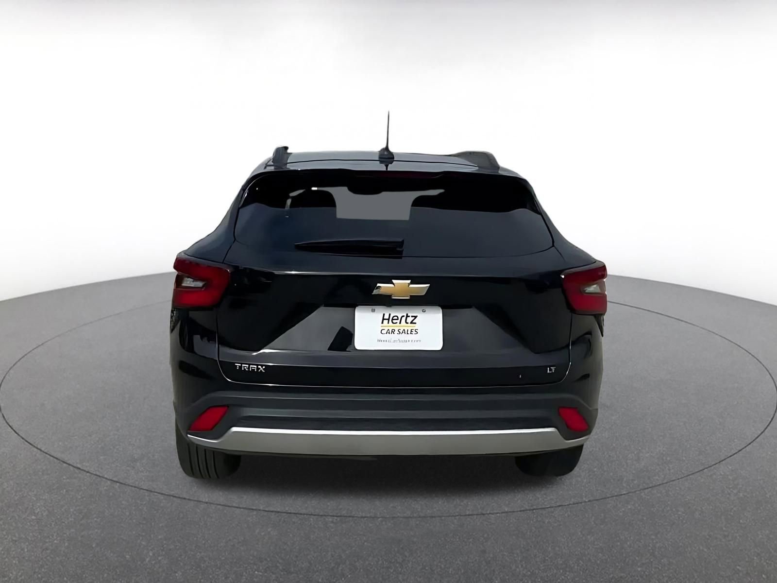 Used 2025 Chevrolet Trax LT w/ LT Convenience Package image 12